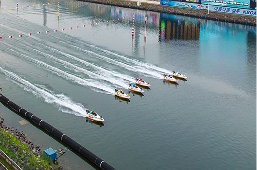 경정 선수들의 경기 모습. (사진=국민체육진흥공단)