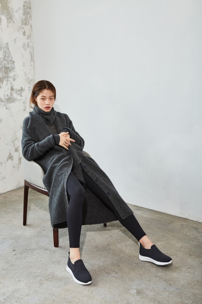 구호, 스테디셀러 슈즈 ‘콤피 슬립온’ 개선한 ‘콤피501 슬립온’ 출시