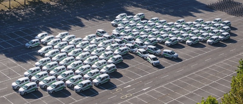 KT&G복지재단은 12일 과천 서울대공원에서 전국 사회복지기관 관계자 200여명이 참석한 가운데 ‘2018 KT&G복지재단 사회복지기관 차량 전달식’을 가졌다. (사진=KT&G)