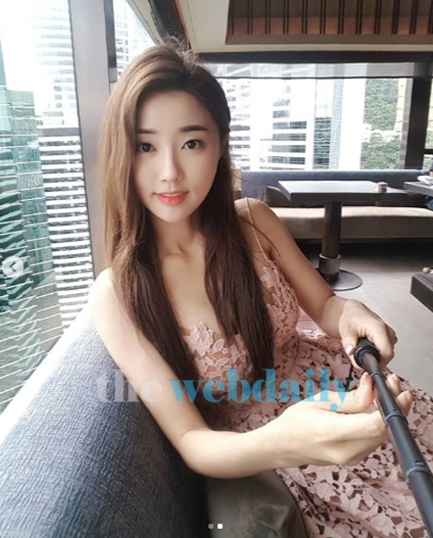 황미나, 우윳빛 피부 속 볼륨 몸매 뽐내...'이 정도 일 줄'
