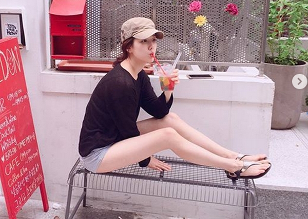 스피카 멤버 양지원, '가늠할 수 없는 여리여리...쭉뻗은 고속도로 라인'