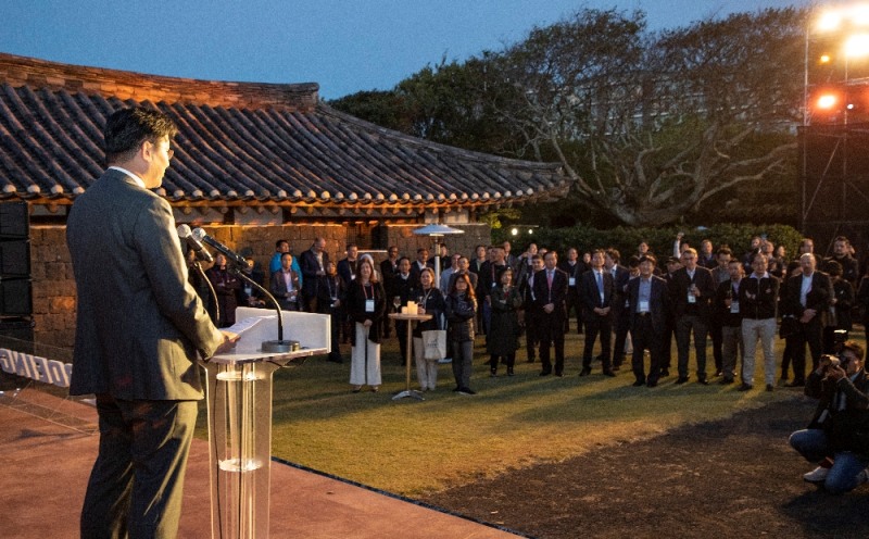 조원태 대한항공 사장이 아시아·태평양항공사협회 사장단 회의 환영 만찬에서 인삿말을 하고 있는 모습 (사진=대한항공)