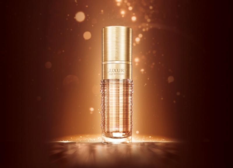 ‘럭셔리 타임리커버리 세럼’ 출시 이미지. (사진=코리아나화장품)