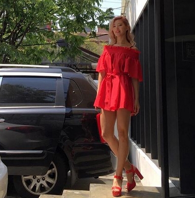 가늠할 수 없는 고속도로 라인....선아, '산들산들 쭉뻗은'