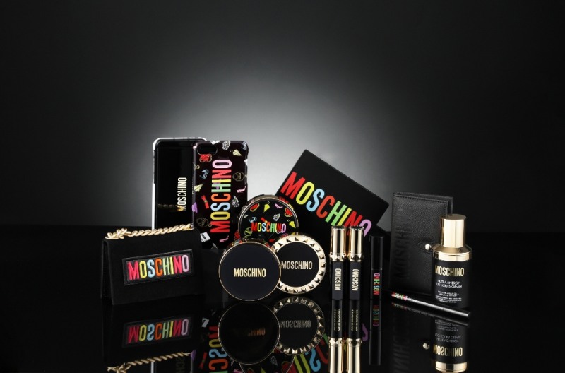 토니모리x모스키노 컬렉션 및 화보 이미지. (사진= 토니모리)