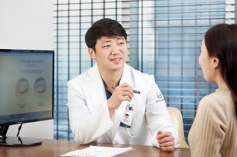 사진=아이디병원 최재호 원장(성형외과 전문의)