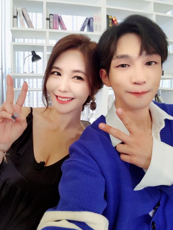 강예빈과 플레이제이 / 사진 = 플레이제이 인스타그램