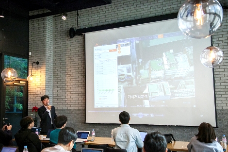 정창권 SK텔레콤 인프라혁신팀장이 5G 상용망 구축 현황에 대해 설명하고 있다. (사진=SK텔레콤)