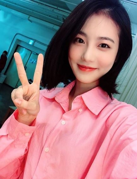 신예은, 블링블링 속 빛나는 청초美...19패스 마이맥은 뭐길래?