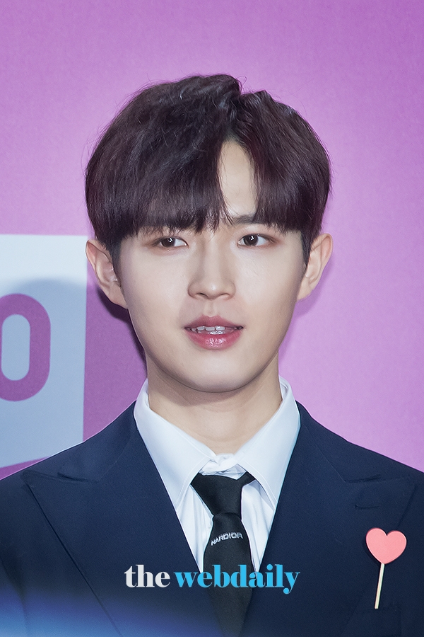 워너원(WannaOne) 김재환, ‘2018 멜론 뮤직 어워드’레드카펫 행사