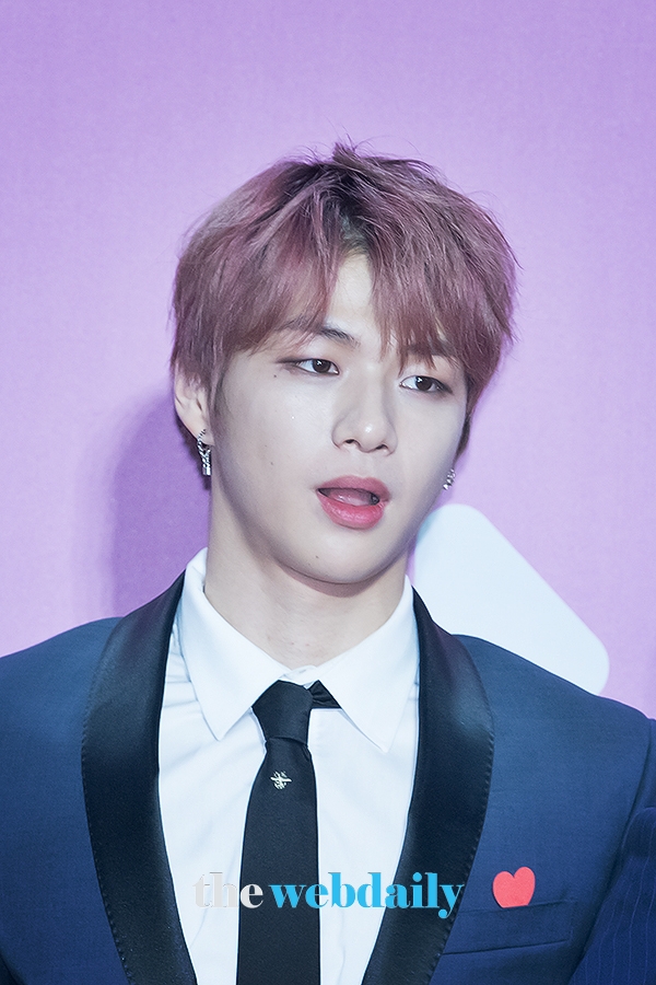 워너원(WannaOne) 강다니엘, ‘2018 멜론 뮤직 어워드’레드카펫 행사