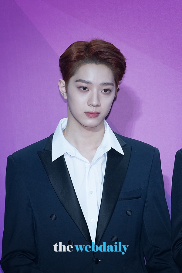 워너원(WannaOne) 라이관린, ‘2018 멜론 뮤직 어워드’레드카펫 행사