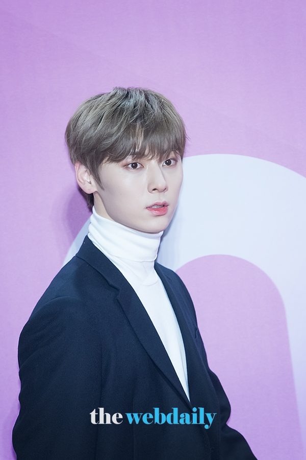워너원(WannaOne) 황민현, ‘2018 멜론 뮤직 어워드’레드카펫 행사
