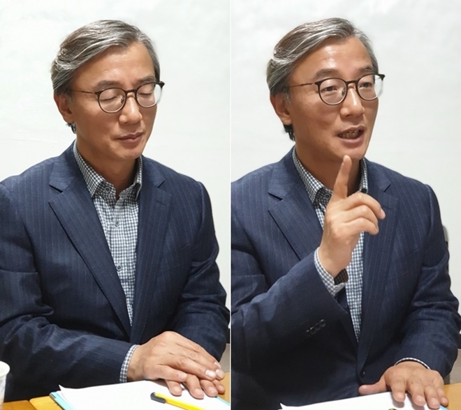 부모님얘기를 하면서 잠시 생각에 잠겨있다.