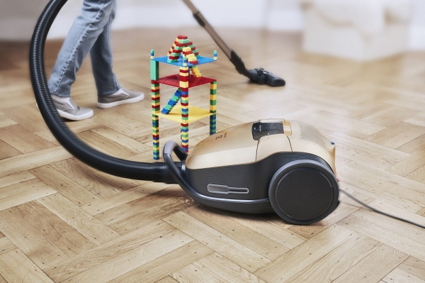 집안 곳곳 쌓인 먼지 ••• 일렉트로룩스 진공청소기로 해결 가능해