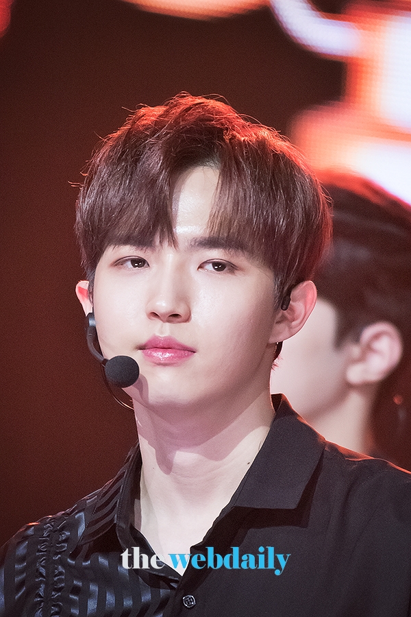 워너원(WannaOne) 김재환, MBC MUSIC '쇼챔피언' 현장공개