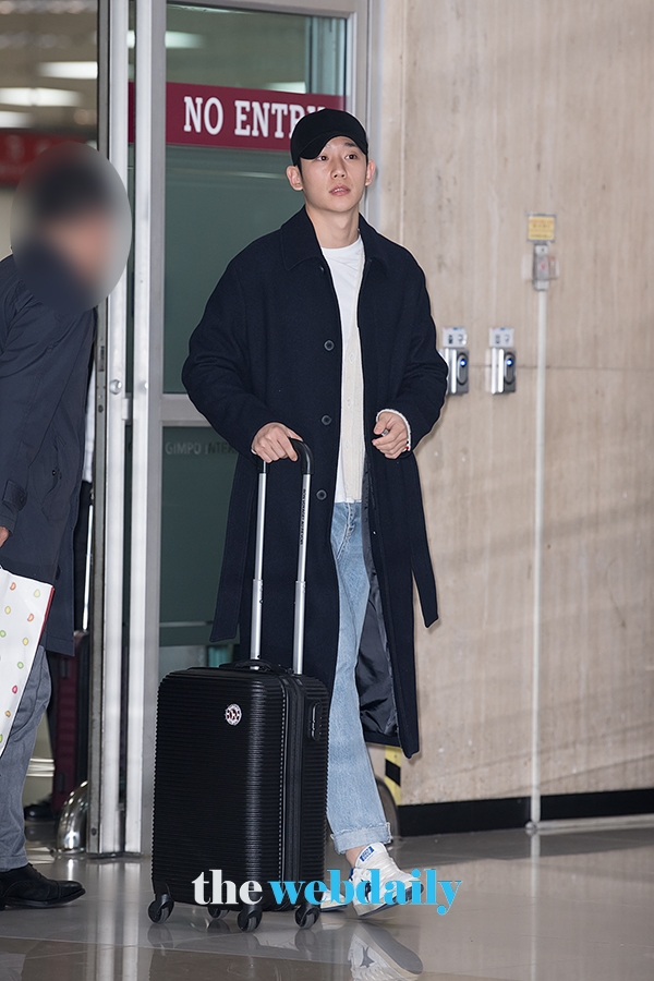 정해인, 김포국제공항 입국 현장