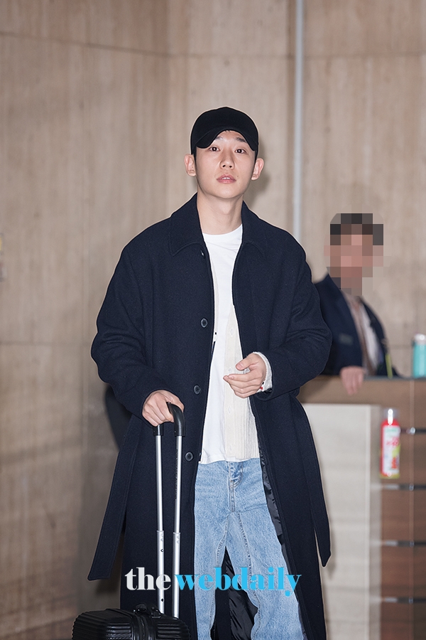 정해인, 김포국제공항 입국 현장
