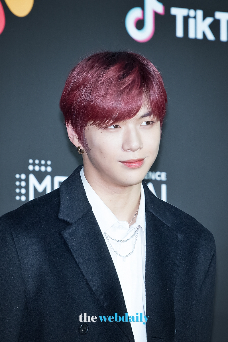 워너원(WannaOne) 강다니엘,‘2018 MAMA PREMIERE in KOREA’ 레드카펫 행사