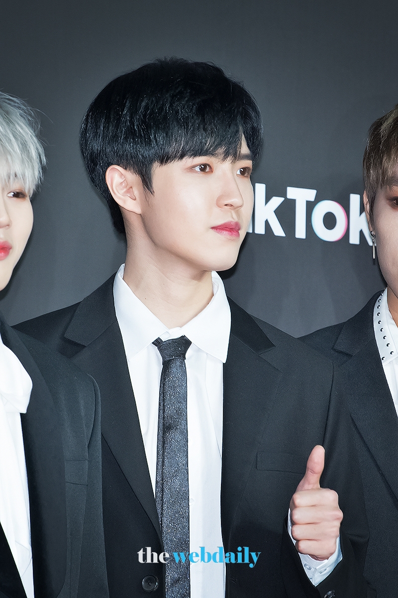워너원(WannaOne) 김재환,‘2018 MAMA PREMIERE in KOREA’ 레드카펫 행사