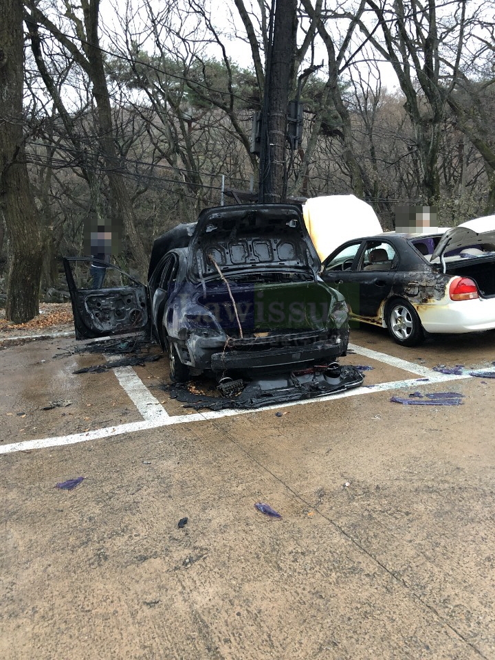 차량화재 현장.(사진제공=부산지방경찰청)