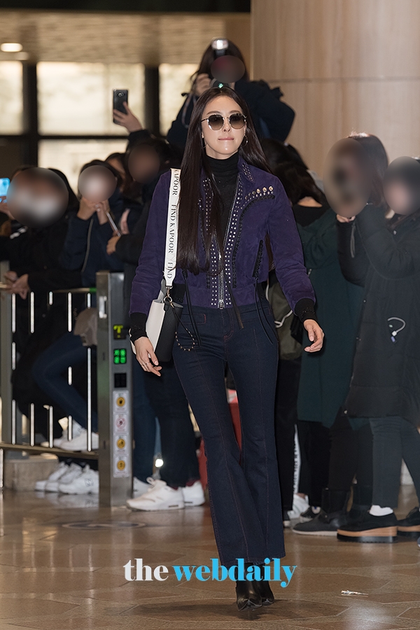 이다희, 김포국제공항 출국 현장