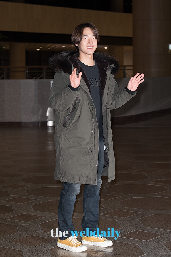 양세종, 김포국제공항 출국 현장