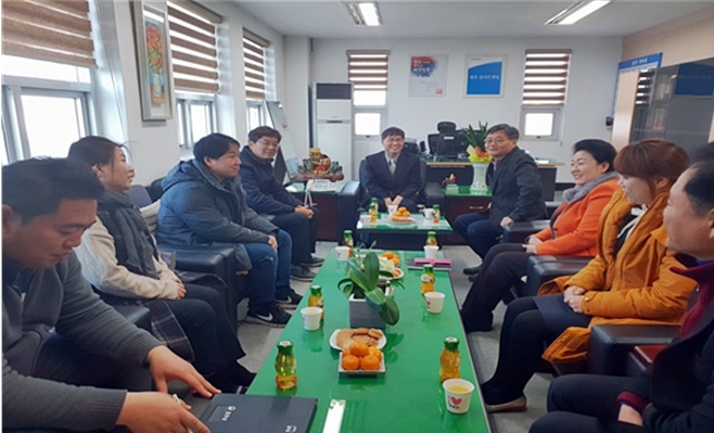 사회봉사명령 협력기관 간담회를 갖고 있다.(사진제공=경주준법지원센터)