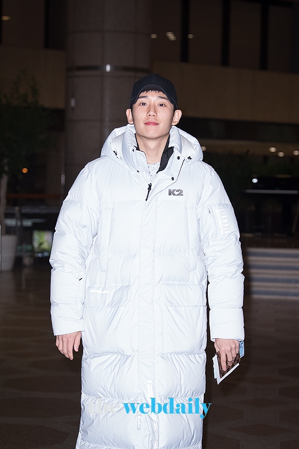 정해인, 김포국제공항 출국 현장