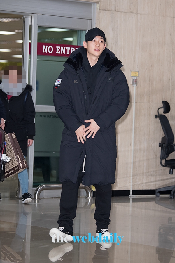 정해인, 김포국제공항 입국 현장