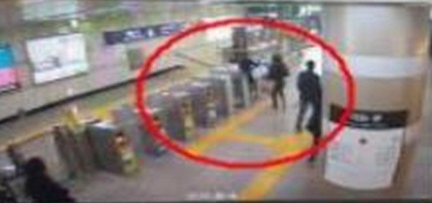 도주하는 피의자.(사진제공=부산지방경찰청)