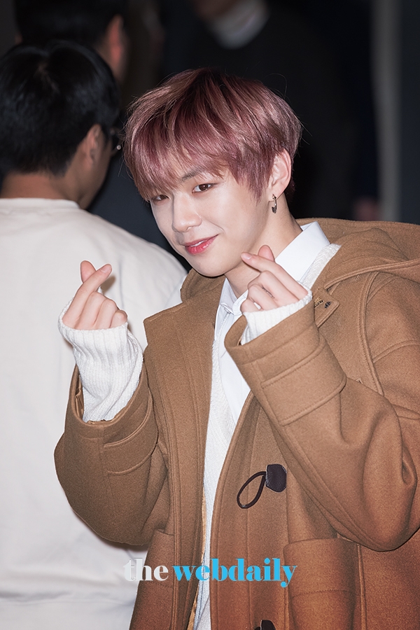 워너원 강다니엘, 'LAP' 팬사인회 현장