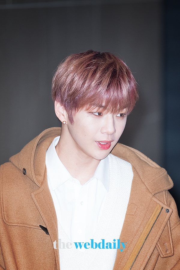워너원 강다니엘, 'LAP' 팬사인회 현장