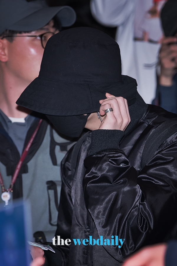 방탄소년단(BTS) 정국, 김포국제공항 출국 현장