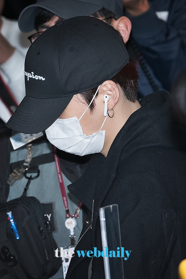 방탄소년단(BTS) 슈가, 김포국제공항 출국 현장