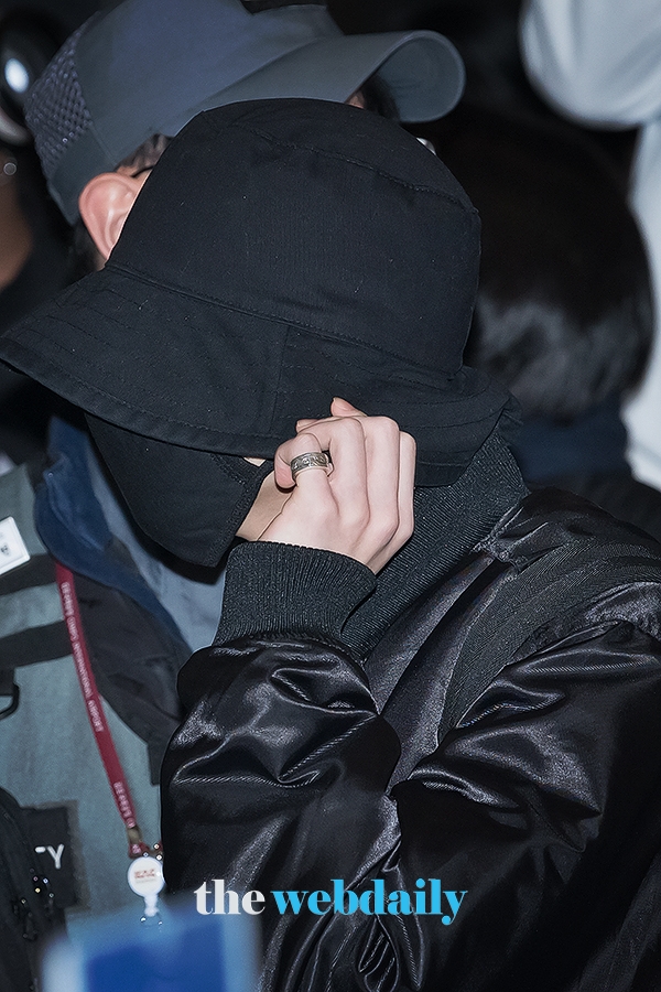 방탄소년단(BTS) 정국, 김포국제공항 출국 현장