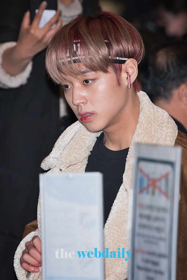 Wanna One (워너원) 박지훈, 김포국제공항 출국 현장