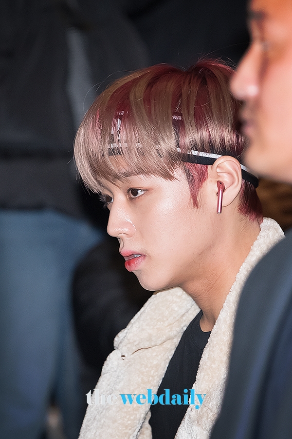 Wanna One (워너원) 박지훈, 김포국제공항 출국 현장