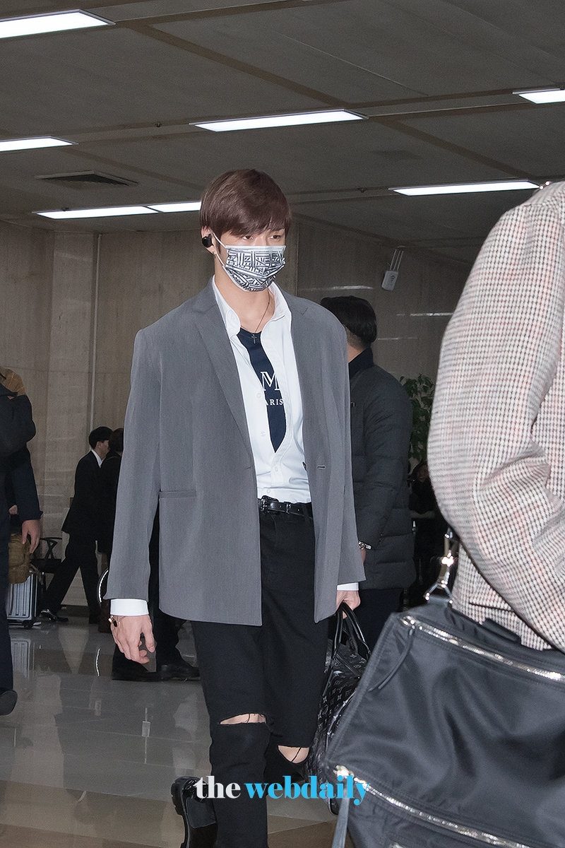 Wanna One (워너원) 강다니엘, 김포국제공항 입국 현장