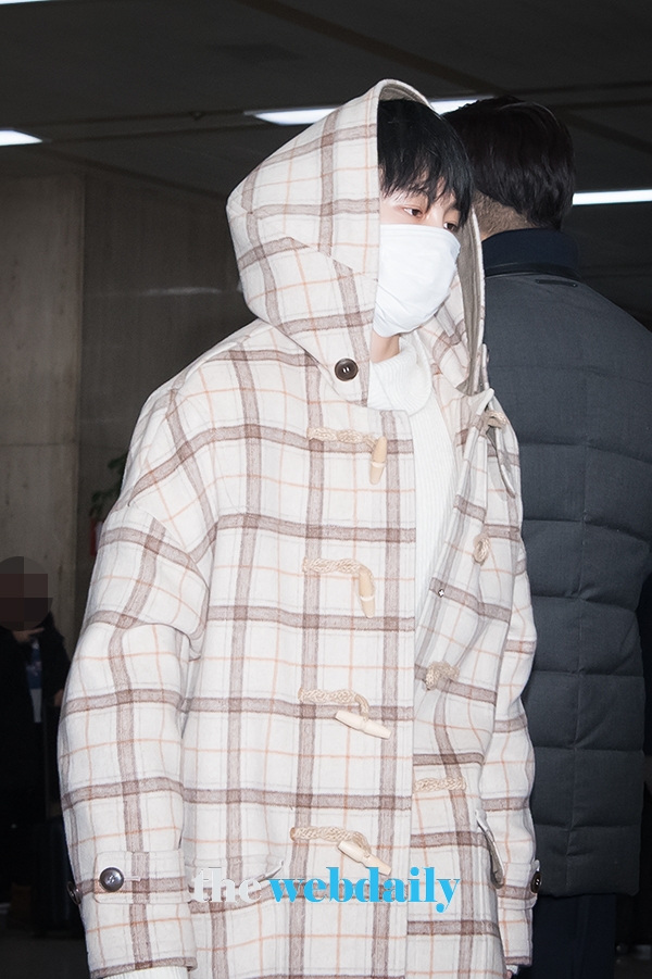 Wanna One (워너원) 하성운, 김포국제공항 입국 현장