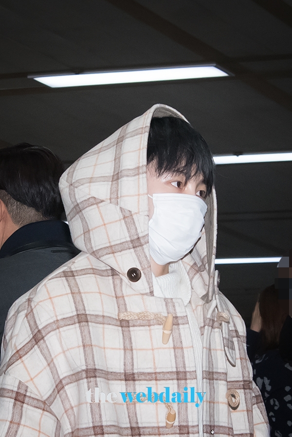 Wanna One (워너원) 하성운, 김포국제공항 입국 현장