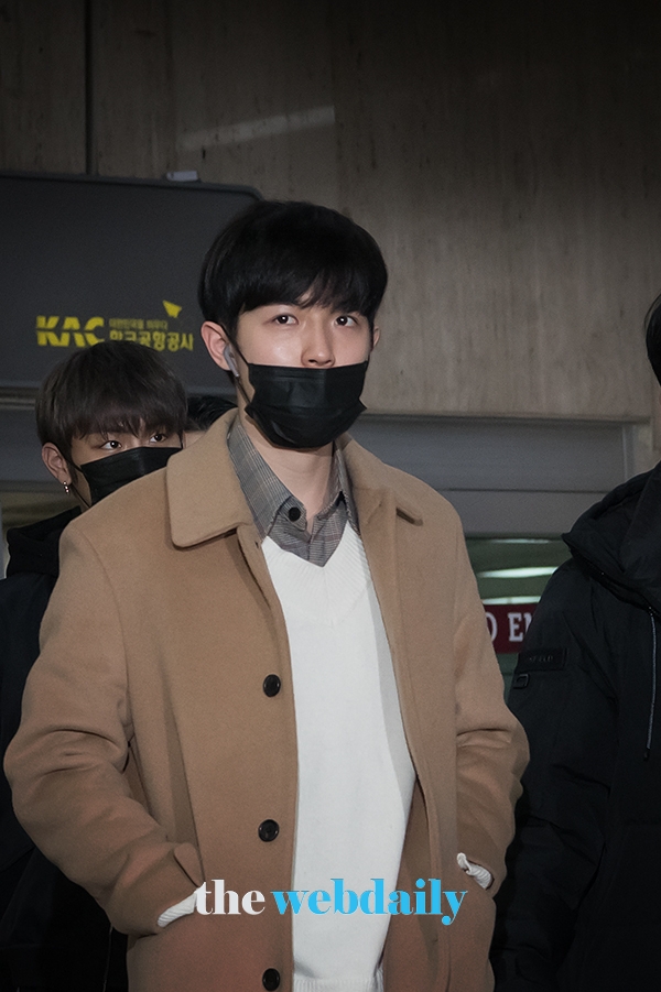 Wanna One (워너원) 김재환, 김포국제공항 입국 현장