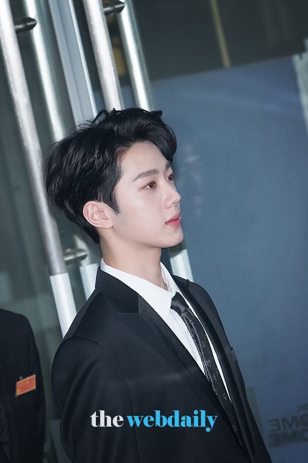 Wanna One(워너원) 라이관린, '2018 sbs 가요대전' 포토월 행사 현장