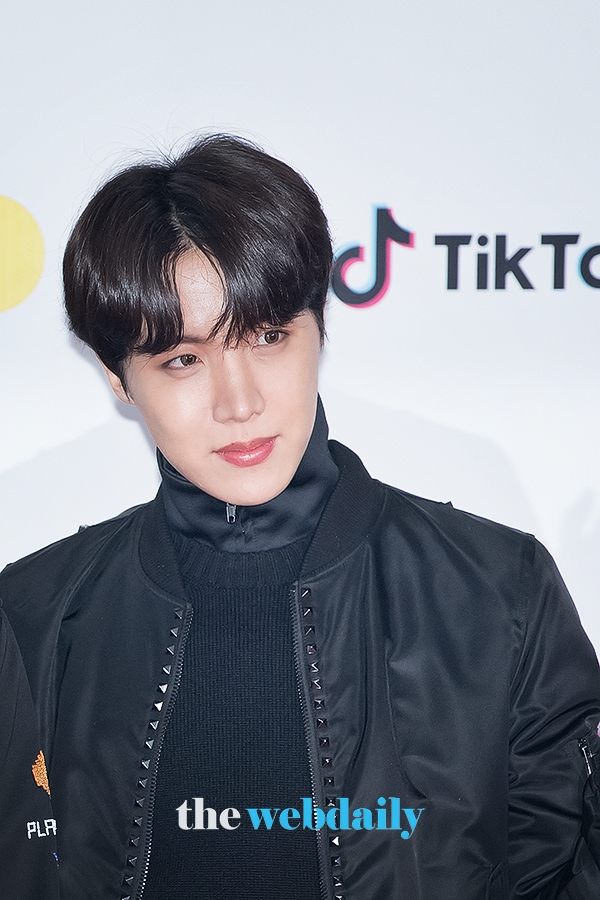 방탄소년단(BTS) 제이홉, '2018 sbs 가요대전' 포토월 행사 현장