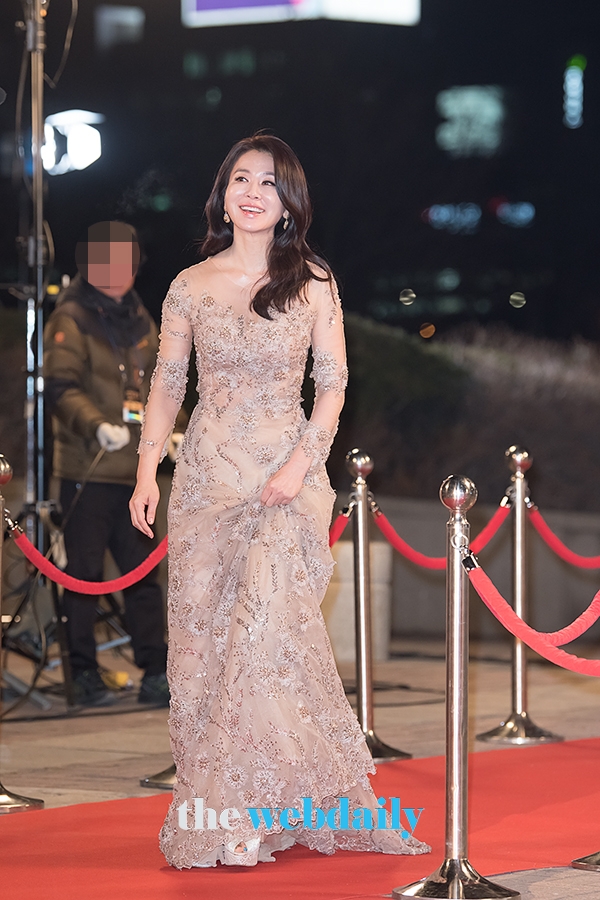 이일화, ‘2018 KBS 연기대상’ 레드카펫 포토월 행사