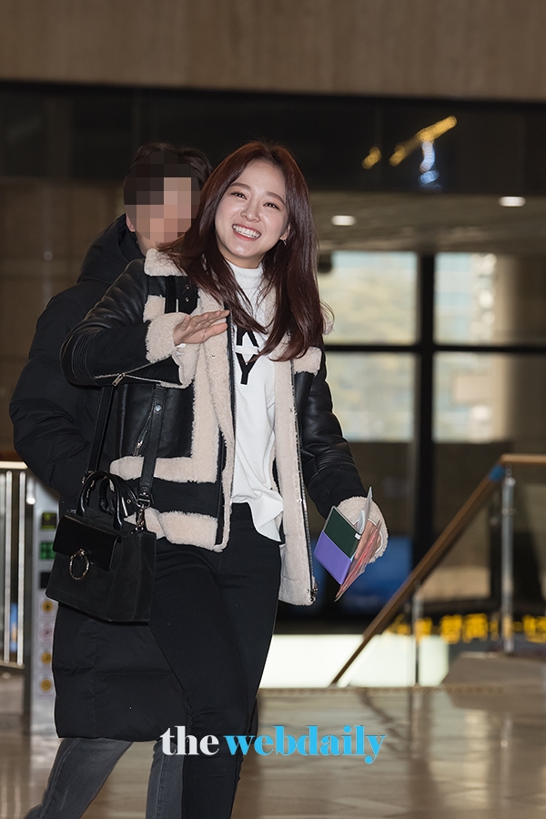 구구단 세정, 김포국제공항 출국 현장