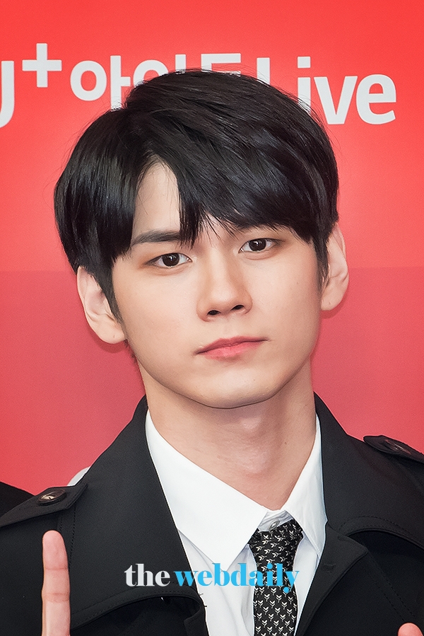 워너원(WannaOne) 옹성우, 2019 골든디스크 어워즈 (음원 대상) 레드카펫 행사