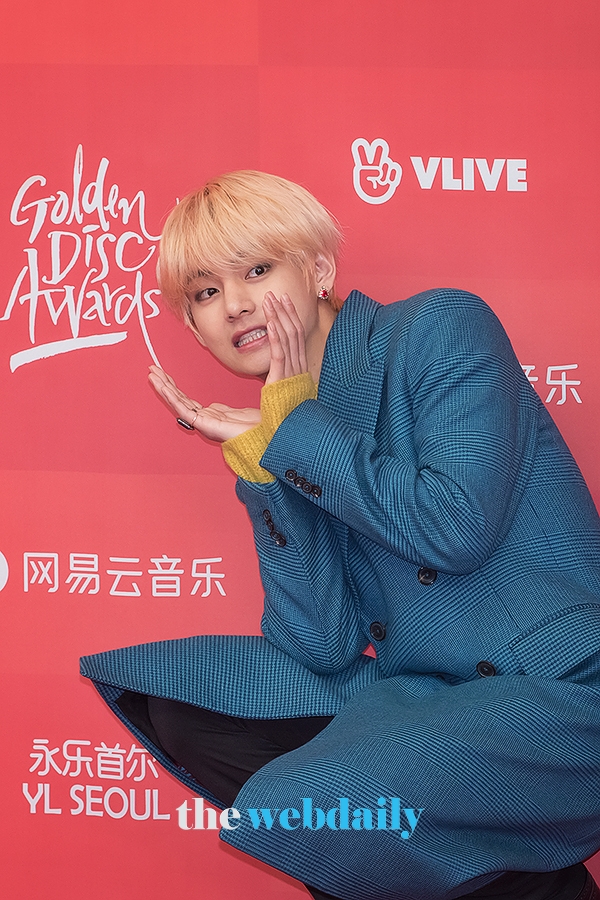 방탄소년단(BTS) 뷔, 2019 골든디스크 어워즈 (음반 부분) 레드카펫 행사