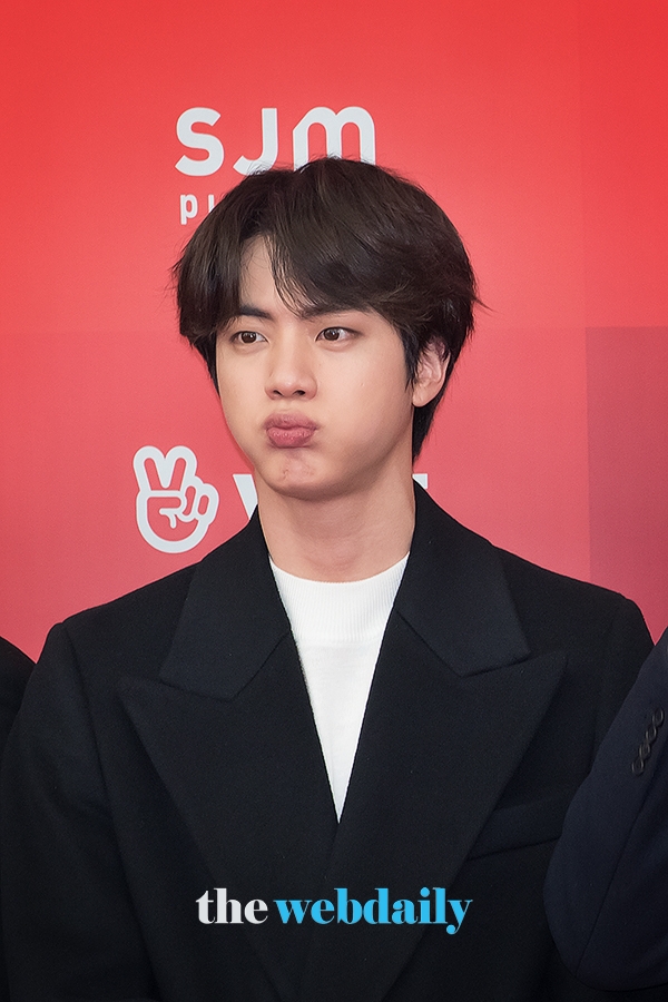 방탄소년단(BTS) 진, 2019 골든디스크 어워즈 (음반부분) 레드카펫 행사