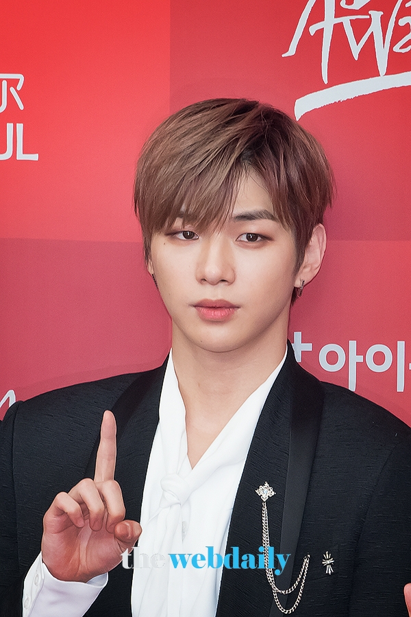 워너원(WannaOne) 강다니엘, 2019 골든디스크 어워즈 (음반부분) 레드카펫 행사